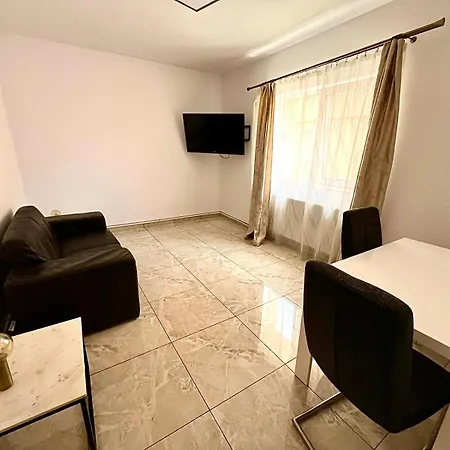 Apartment Casa Aurora 4 *